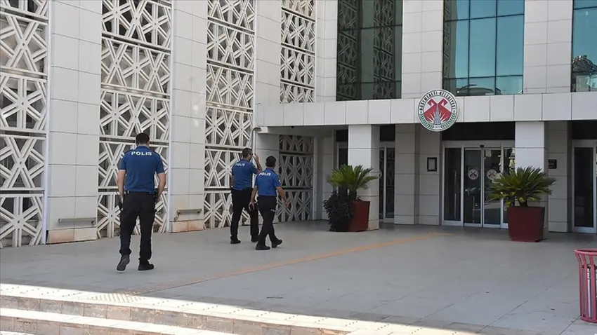 Döşemealtı Belediyesi soruşturmasında 19 şüpheli adliyeye sevk edildi haberinin görseli