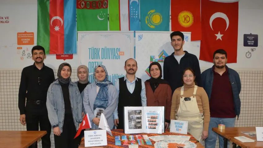 EÜ öğrencileri ÜNİDES projelerini Kampüs İftarları’nda tanıttı haberinin görseli