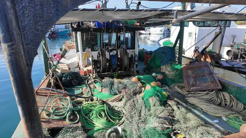 Foçalı balıkçılar eyleme gidiyor: Denizimizde çamur istemiyoruz haberinin görseli