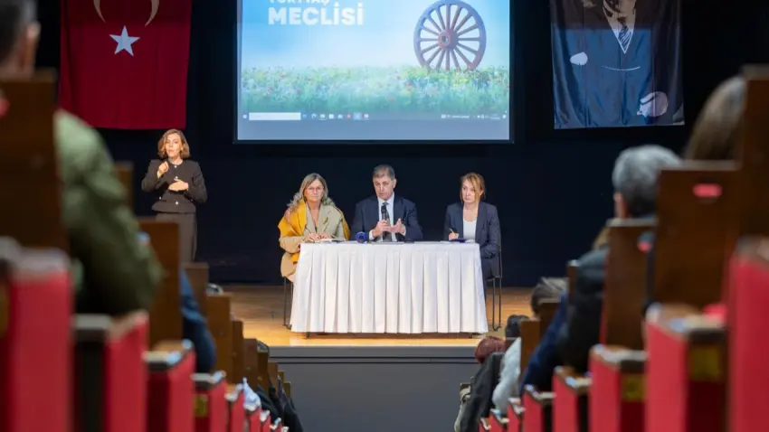 İzmir’de Roman Yurttaş Meclisi kuruldu haberinin görseli