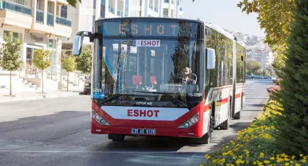 İzmir’de toplu ulaşıma bayram ayarı