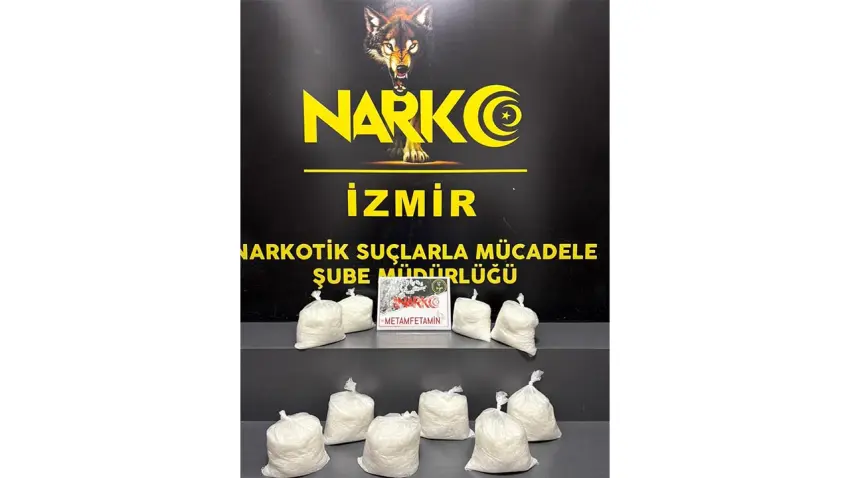 Konak’ta kargo paketinden kilolarca sentetik uyuşturucu çıktı haberinin görseli