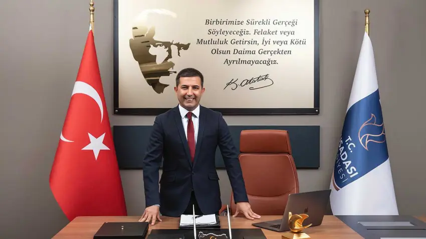Kuşadası Belediye Başkanı &Ouml;mer G&uuml;nel