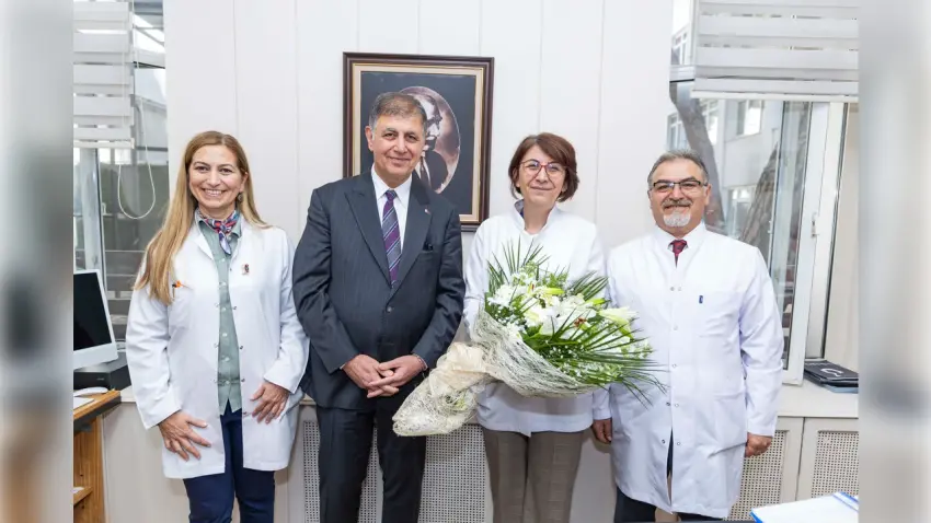 Başkan Tugay, meslektaşlarıyla Tıp Bayramı’nı kutladı