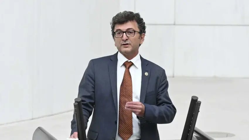 CHP’li Taşkın: Gençlerin üniversiteye olan ilgisi azalıyor haberinin görseli