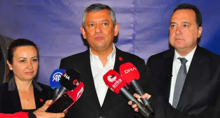 CHP lideri Özel’den Kuşadası açıklaması: Ömer Günel’in gözaltına alınması siyasi
