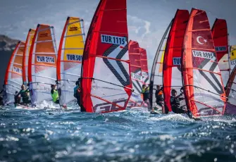 Foça’da Rüzgar Milli Forma İçin Esti