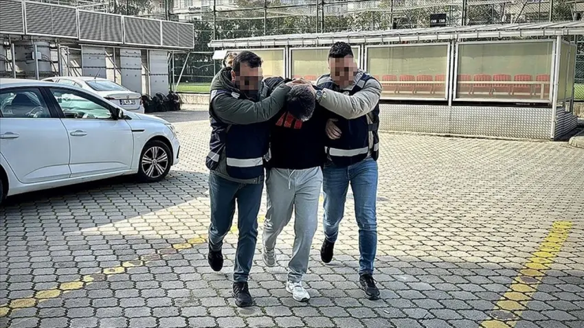 Interpol’ün yakaladığı cinayet zanlısı Rusya’dan Samsun’a getirildi haberinin görseli