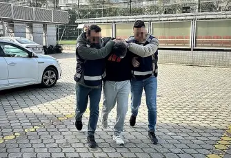 Interpol’ün yakaladığı cinayet zanlısı Rusya’dan Samsun’a getirildi