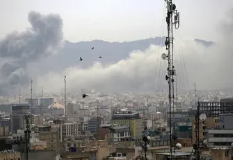 İran’da ABD-İsrail saldırılarında 223 kadın ölürken, 43 bin sivil birim hasar gördü