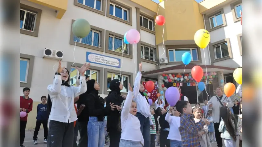 Ödemiş’te Bayram Öncesi “Arife Çiçeği” Coşkusu haberinin görseli