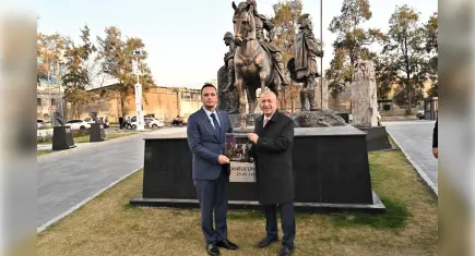 Ümit Özdağ’dan Abide-i Hürriyet Meydanı’na övgü