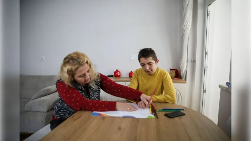 “Düşmedi” Denilen Otizmli Mehmet’in Düşme Görüntüleri 7 ay sonra Ortaya Çıktı haberinin görseli