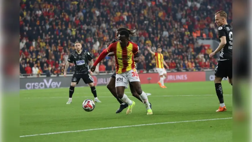 Göztepe, son saniye golüyle yıkıldı haberinin görseli