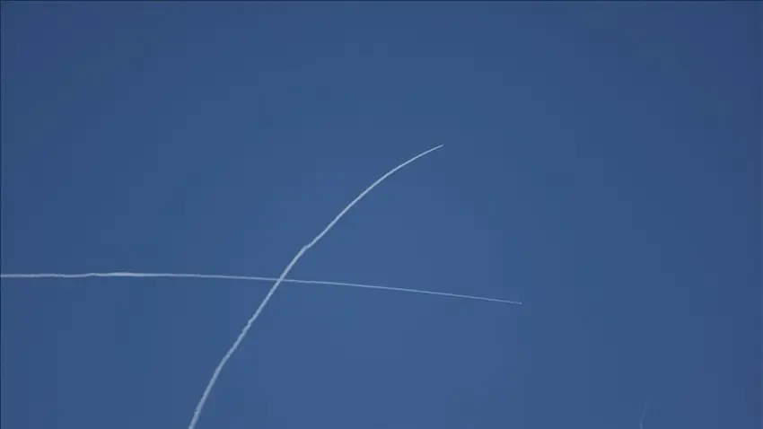 İsrail’de sirenler İran’ın yeni füze misillemesi nedeniyle çaldı haberinin görseli