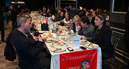 İzmir’de LÖSEV ailesi iftar sofrasında buluştu: Sevgiyle her zorluğu aşacağız