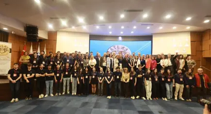 Karabağlarda kadın ve siyaset konuşuldu