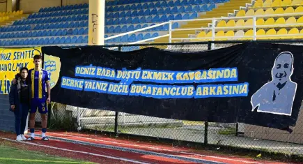 Babasını kaybeden Bucasporlu Berke'ye taraftar desteği
