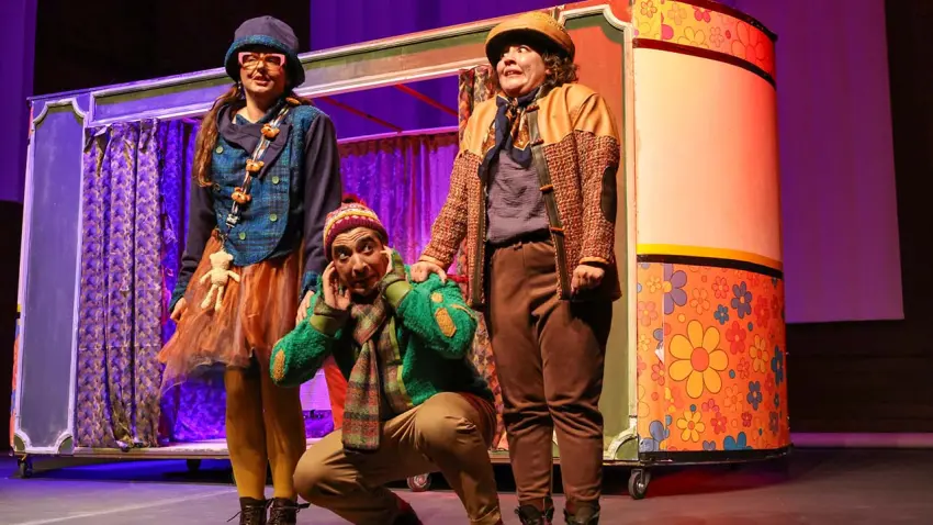 ‘Dünyanın Göbeğine Yolculuk’ minikleri Göbeklitepe’ye götürdü haberinin görseli