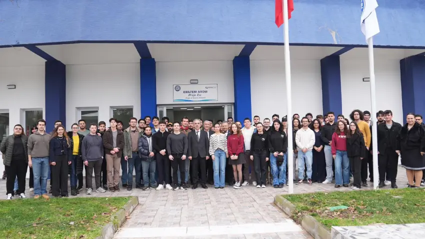 Ege Üniversitesi sosyal sorumluluk projeleriyle zirveye çıktı haberinin görseli