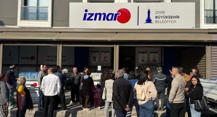İZMAR 21’inci mağazasını Çiğli’de açtı