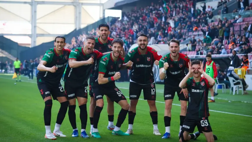 Karşıyaka’da 5’te 5 sonrası prim morali haberinin görseli