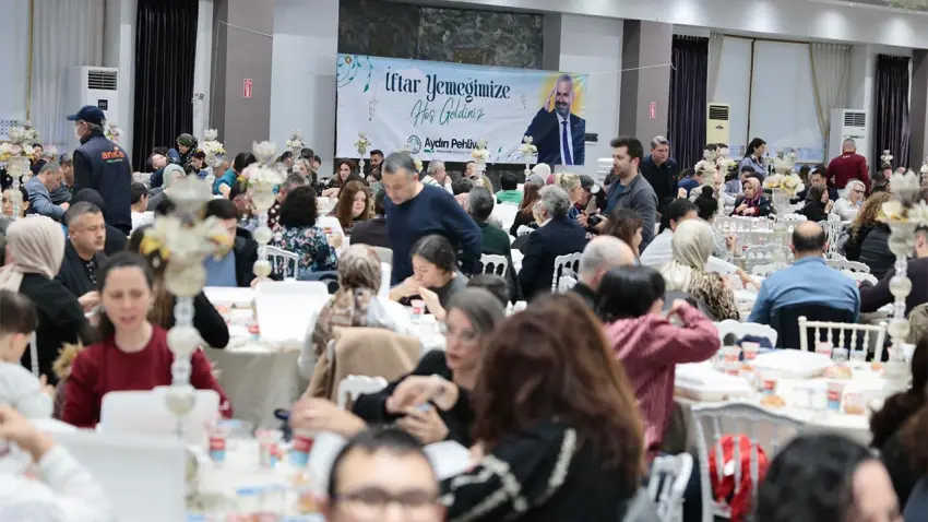 Menemen’de iftar sofaları eğitim ve sağlık camiasını buluşturdu haberinin görseli