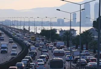 TÜİK açıkladı: İzmir’de trafiğe kayıtlı araç sayısı arttı