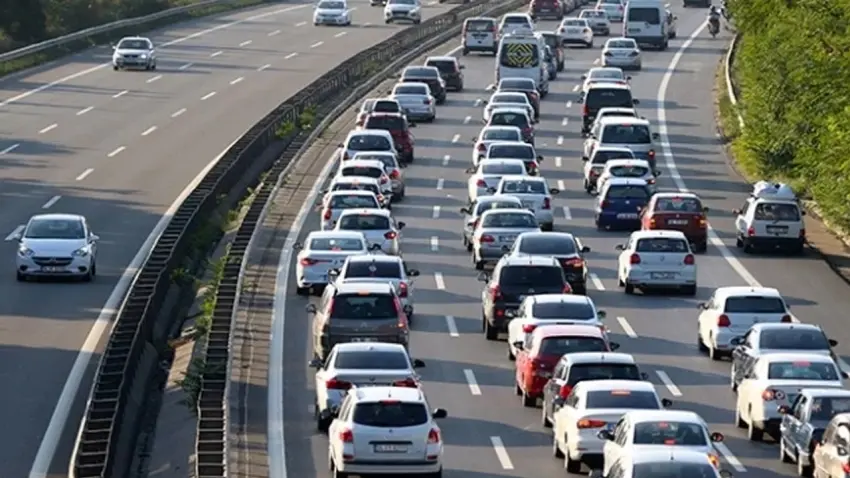 TÜİK açıkladı: Şubat ayında 121 bin 791 taşıtın trafiğe kaydı yapıldı haberinin görseli