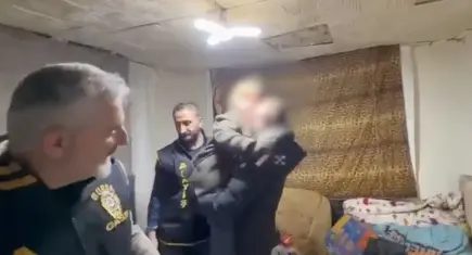 Babasının kaçırdığı çocuğunu 7 yıl sonra buldu: Alman anne Bursa'yı köy köy gezip oğlunu aramış