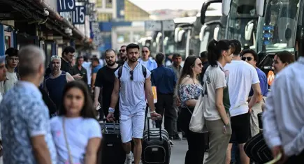 Bayram yolculuğuna ek sefer ayarı: Turizm araçlarına kapı açıldı