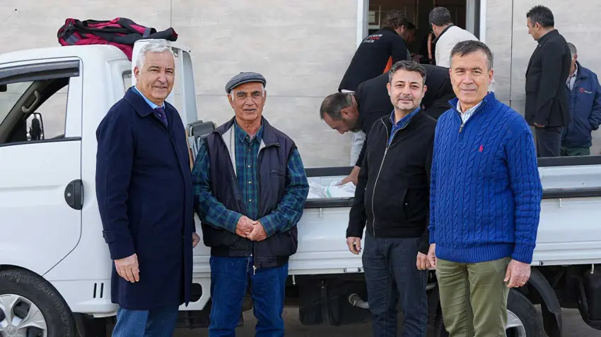 Kemalpaşa’da üreticiye can suyu: 208 ton gübre desteği dağıtılıyor haberinin görseli