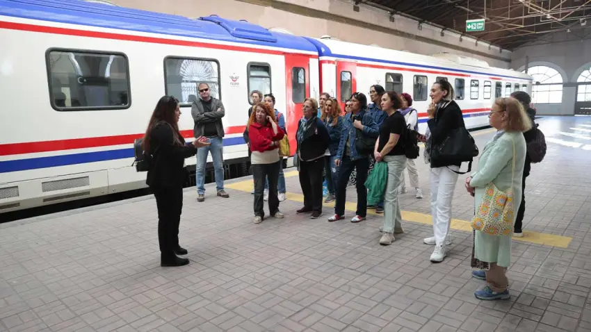 Konak Tarih Gezileri’nde yeni dönem başlıyor haberinin görseli