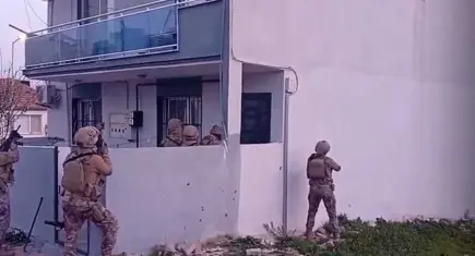Menemen’de silahlı saldırganlara özel harekatlı baskın: 2 tutuklama