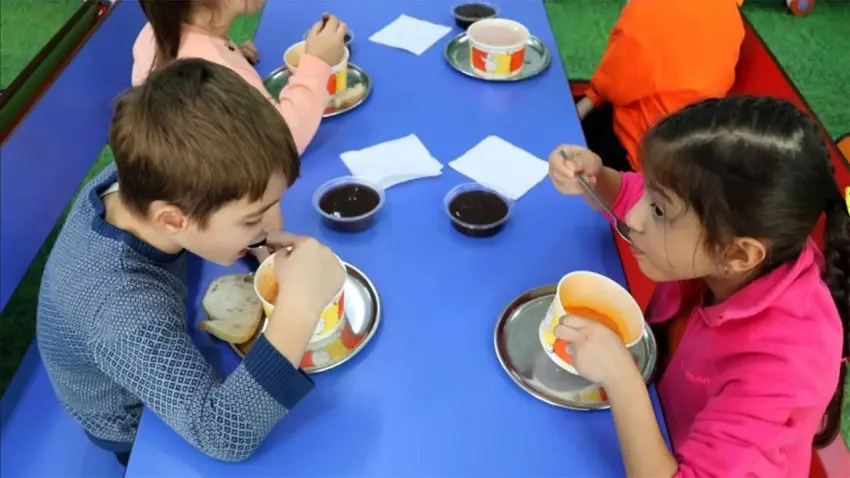 Veli-Der: Okul yemeği lütuf değil haktır
