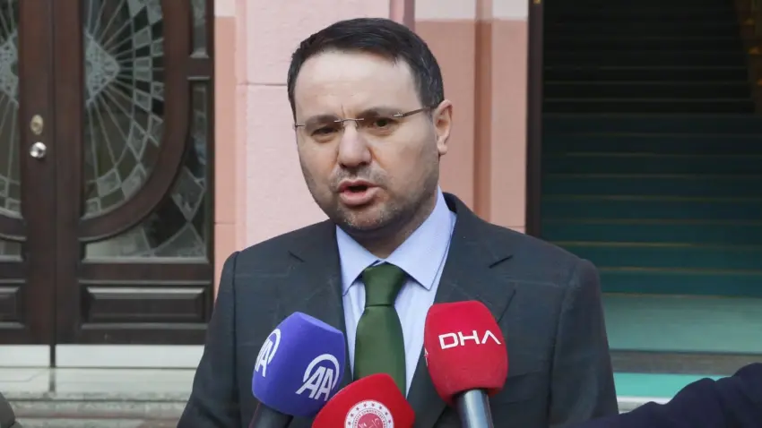 Adalet Bakanı Gürlek, Özel’in mal varlığı iddialarını yalanladı: Tazminat davası açacağız haberinin görseli