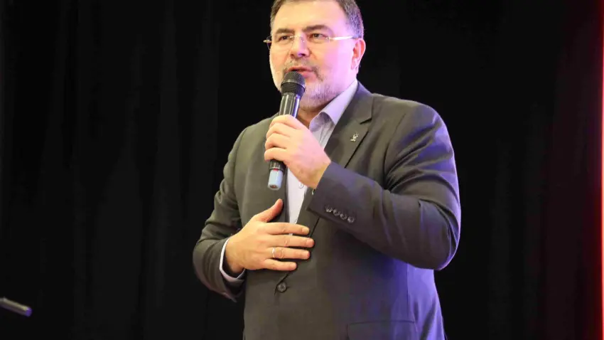 AK Partili Saygılı: Yalan siyasetiyle girdiğiniz çamur deryasında oyalanmaya devam edin haberinin görseli