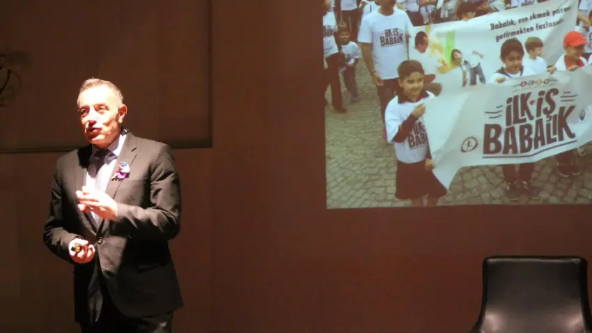 Efes Selçuk’ta babalara yönelik seminer düzenlendi haberinin görseli