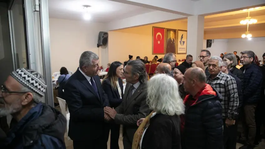 Güzelbahçe’de bayramlaşma programı yoğun katılımla gerçekleşti haberinin görseli