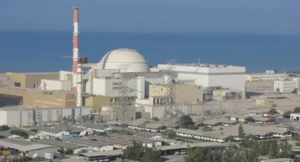 İran’daki Buşehr Nükleer Santrali’ne füze isabet etti