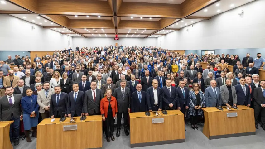 İzmir Büyükşehir Belediyesi’nde bayram coşkusu haberinin görseli