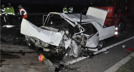 Manisa’da katliam gibi kaza: 2 ölü, 2'si bebek 5 yaralı!