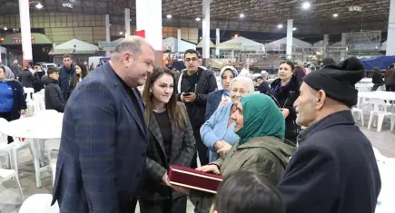 Menderes’te binlerce vatandaş aynı sofrada buluştu