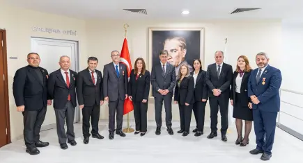 Şehit aileleri derneklerinden Tugay’a ziyaret