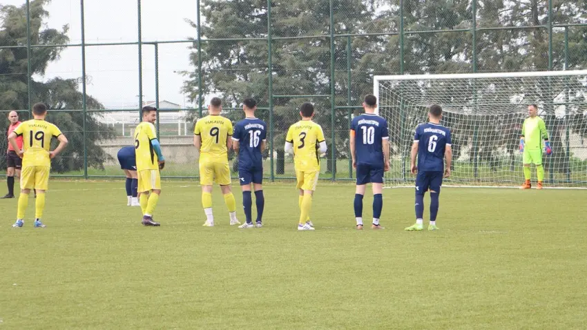 Yarım kalan maçı tamamlamak için 226 kilometre yol gittiler, 30 saniyede kazandılar
