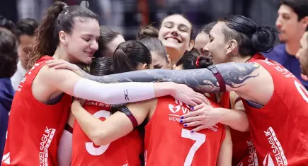 Aras Kargo kızlarından tarihi başarı