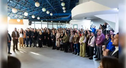 Balçova’da bayram öncesi emekçilere moral ziyareti