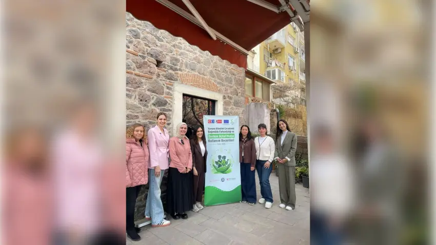 Koruma altındaki çocuklara Yeşilay’dan dijital farkındalık eğitimi haberinin görseli