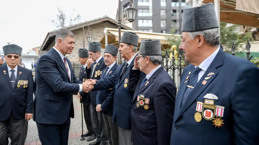 Tugay’dan şehit aileleri ve gazilere bayram ziyareti