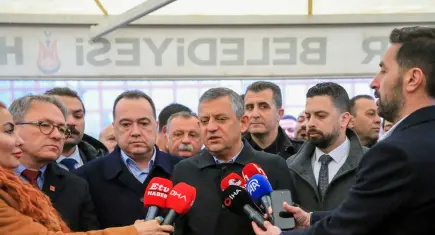 CHP Genel Başkanı Özel: İran'ın geleceğine İranlılar karar verecek